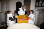 Bergen op zoom 16 maart 2013
Prinses Laurentien helpt mee met de grote schoonmaak in Museum De Gevangenpoort. De prinses en haar man prins Constantijn verrichten samen met hun kinderen  Eloise en Claus Cazimir de schoonmaakwerkzaamheden in het kader van de vrijwilligersactie NLdoet.
Peter Smulders bv
