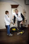 Bergen op zoom 16 maart 2013
Prinses Laurentien helpt mee met de grote schoonmaak in Museum De Gevangenpoort. De prinses en haar man prins Constantijn verrichten samen met hun kinderen  Eloise en Claus Cazimir de schoonmaakwerkzaamheden in het kader van de vrijwilligersactie NLdoet.
Peter Smulders bv