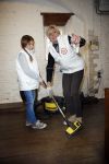 Bergen op zoom 16 maart 2013
Prinses Laurentien helpt mee met de grote schoonmaak in Museum De Gevangenpoort. De prinses en haar man prins Constantijn verrichten samen met hun kinderen  Eloise en Claus Cazimir de schoonmaakwerkzaamheden in het kader van de vrijwilligersactie NLdoet.
Peter Smulders bv