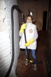 Bergen op zoom 16 maart 2013
Prinses Laurentien helpt mee met de grote schoonmaak in Museum De Gevangenpoort. De prinses en haar man prins Constantijn verrichten samen met hun kinderen  Eloise en Claus Cazimir de schoonmaakwerkzaamheden in het kader van de vrijwilligersactie NLdoet.
Peter Smulders bv