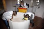 Bergen op zoom 16 maart 2013
Prinses Laurentien helpt mee met de grote schoonmaak in Museum De Gevangenpoort. De prinses en haar man prins Constantijn verrichten samen met hun kinderen  Eloise en Claus Cazimir de schoonmaakwerkzaamheden in het kader van de vrijwilligersactie NLdoet.
Peter Smulders bv
