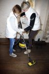 Bergen op zoom 16 maart 2013
Prinses Laurentien helpt mee met de grote schoonmaak in Museum De Gevangenpoort. De prinses en haar man prins Constantijn verrichten samen met hun kinderen  Eloise en Claus Cazimir de schoonmaakwerkzaamheden in het kader van de vrijwilligersactie NLdoet.
Peter Smulders bv