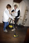Bergen op zoom 16 maart 2013
Prinses Laurentien helpt mee met de grote schoonmaak in Museum De Gevangenpoort. De prinses en haar man prins Constantijn verrichten samen met hun kinderen  Eloise en Claus Cazimir de schoonmaakwerkzaamheden in het kader van de vrijwilligersactie NLdoet.
Peter Smulders bv