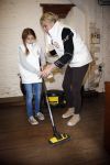 Bergen op zoom 16 maart 2013
Prinses Laurentien helpt mee met de grote schoonmaak in Museum De Gevangenpoort. De prinses en haar man prins Constantijn verrichten samen met hun kinderen  Eloise en Claus Cazimir de schoonmaakwerkzaamheden in het kader van de vrijwilligersactie NLdoet.
Peter Smulders bv