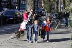 Amsterdam 12 maart 2013
Robert leroy met zijn kinderen op de scheldestraat.
Peter Smulders bv