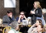 Amsterdam 5 maart 2013
Twan Huys met vrouw en een kennis op terras.
Peter Smulders bv