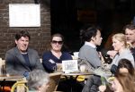 Amsterdam 5 maart 2013
Twan Huys met vrouw en een kennis op terras.
Peter Smulders bv