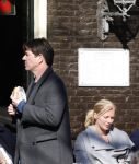 Amsterdam 5 maart 2013
Twan Huys met vrouw en een kennis op terras.
Peter Smulders bv