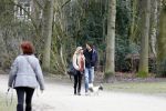 Amsterdam 17 maart 2013
Vivian Reijs en haar nieuwe vriend Hidde de Vries met de hond in het sarphatipark.
Peter Smulders bv