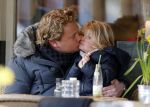 Amsterdam 13 maart 2013
Wesly Bronkhorst met zijn dochter op terras bij joffers.
Peter Smulders bv