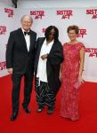 Scheveningen 3maart 2013
Premiere sisteract in het circustheater. Joop en Janine v d Ende met Whoopi Goldberg
Peter Smulders bv