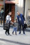 Amsterdam 5 maart 2013
Yes-R met vrouw en zoon op de pc hooftstraat.
Peter Smulders bv