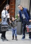 Amsterdam 5 maart 2013
Yes-R met vrouw en zoon op de pc hooftstraat.
Peter Smulders bv