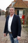 Bronkhorst 12 februari 2015
Presentatie boek Boer Jos en zijn vrouw Dycke.
Harm Edens reikt het uit
