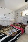 Amsterdam 13 februari 2015
Binnen kijken in het huis / woonark van Hanny en Ton Veerkamp ( de veerkampjes)