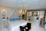 Amsterdam 13 februari 2015
Binnen kijken in het huis / woonark van Hanny en Ton Veerkamp ( de veerkampjes)