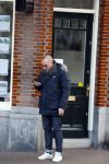 Amsterdam 17 februari 2015
Jeroen v Koningsbrugge met gsm / mobieltje op straat