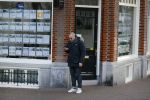 Amsterdam 17 februari 2015
Jeroen v Koningsbrugge met gsm / mobieltje op straat
