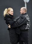 Amsterdam 2 maart 2015
Jette v d Meij met een vriend op straat in Amsterdam.