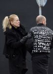 Amsterdam 2 maart 2015
Jette v d Meij met een vriend op straat in Amsterdam.