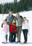 Lech, 23 Februari 2015
Jaarlijkse fotoshoot koninklijke Familie in Lech met Koning willem Alexander, Koningin Maxima, Prinses Beatrix,Prinses Amalia, Prinses Alexia en Prinses Ariane