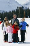 Lech, 23 Februari 2015
Jaarlijkse fotoshoot koninklijke Familie in Lech met Koning willem Alexander, Koningin Maxima, Prinses Beatrix,Prinses Amalia, Prinses Alexia en Prinses Ariane