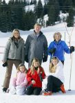 Lech, 23 Februari 2015
Jaarlijkse fotoshoot koninklijke Familie in Lech met Koning willem Alexander, Koningin Maxima, Prinses Beatrix,Prinses Amalia, Prinses Alexia en Prinses Ariane