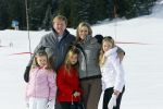 Lech, 23 Februari 2015
Jaarlijkse fotoshoot koninklijke Familie in Lech met Koning willem Alexander, Koningin Maxima, Prinses Beatrix,Prinses Amalia, Prinses Alexia en Prinses Ariane