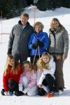 Lech, 23 Februari 2015
Jaarlijkse fotoshoot koninklijke Familie in Lech met Koning willem Alexander, Koningin Maxima, Prinses Beatrix,Prinses Amalia, Prinses Alexia en Prinses Ariane