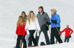 Lech, 23 Februari 2015
Jaarlijkse fotoshoot koninklijke Familie in Lech met Koning willem Alexander, Koningin Maxima, Prinses Beatrix,Prinses Amalia, Prinses Alexia en Prinses Ariane