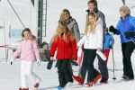 Lech, 23 Februari 2015
Jaarlijkse fotoshoot koninklijke Familie in Lech met Koning willem Alexander, Koningin Maxima, Prinses Beatrix,Prinses Amalia, Prinses Alexia en Prinses Ariane