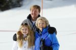 Lech, 23 Februari 2015
Jaarlijkse fotoshoot koninklijke Familie in Lech met Koning willem Alexander, Koningin Maxima, Prinses Beatrix,Prinses Amalia, Prinses Alexia en Prinses Ariane