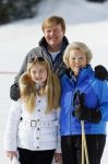 Lech, 23 Februari 2015
Jaarlijkse fotoshoot koninklijke Familie in Lech met Koning willem Alexander, Koningin Maxima, Prinses Beatrix,Prinses Amalia, Prinses Alexia en Prinses Ariane