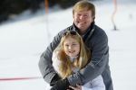 Lech, 23 Februari 2015
Jaarlijkse fotoshoot koninklijke Familie in Lech met Koning willem Alexander, Koningin Maxima, Prinses Beatrix,Prinses Amalia, Prinses Alexia en Prinses Ariane