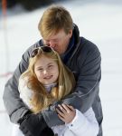 Lech, 23 Februari 2015
Jaarlijkse fotoshoot koninklijke Familie in Lech met Koning willem Alexander, Koningin Maxima, Prinses Beatrix,Prinses Amalia, Prinses Alexia en Prinses Ariane