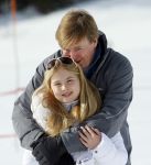 Lech, 23 Februari 2015
Jaarlijkse fotoshoot koninklijke Familie in Lech met Koning willem Alexander, Koningin Maxima, Prinses Beatrix,Prinses Amalia, Prinses Alexia en Prinses Ariane