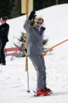Lech, 23 Februari 2015
Jaarlijkse fotoshoot koninklijke Familie in Lech met Koning willem Alexander, Koningin Maxima, Prinses Beatrix,Prinses Amalia, Prinses Alexia en Prinses Ariane