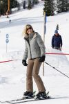 Lech, 23 Februari 2015
Jaarlijkse fotoshoot koninklijke Familie in Lech met Koning willem Alexander, Koningin Maxima, Prinses Beatrix,Prinses Amalia, Prinses Alexia en Prinses Ariane
