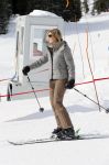 Lech, 23 Februari 2015
Jaarlijkse fotoshoot koninklijke Familie in Lech met Koning willem Alexander, Koningin Maxima, Prinses Beatrix,Prinses Amalia, Prinses Alexia en Prinses Ariane