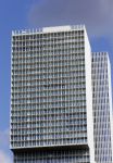 Rotterdam 1 maart 2015
Madonna en vriend Timo Scheffers hebben een penthouse gekocht in het nieuwe gebouw de Rotterdam naast Hotel New York in . Madonna wil vanaf hier met haar prive vliegtuig haar tour gaan maken. Het Penthouse is 750m2 met een dakterras van 70m2