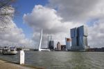 Rotterdam 1 maart 2015
Madonna en vriend Timo Scheffers hebben een penthouse gekocht in het nieuwe gebouw de Rotterdam naast Hotel New York in . Madonna wil vanaf hier met haar prive vliegtuig haar tour gaan maken. Het Penthouse is 750m2 met een dakterras van 70m2