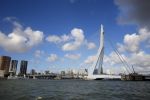 Rotterdam 1 maart 2015
Madonna en vriend Timo Scheffers hebben een penthouse gekocht in het nieuwe gebouw de Rotterdam naast Hotel New York in . Madonna wil vanaf hier met haar prive vliegtuig haar tour gaan maken. Het Penthouse is 750m2 met een dakterras van 70m2