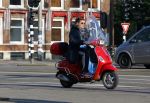 Amsterdam 13 februari 2015
Martijn Krabbe op zijn rode vespa scooter