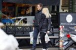 Amsterdam 17 februari 2015
Niklas Moisander met zijn zwangere vrouw/vriendin in amsterdam zuid.