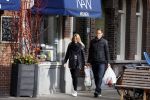 Amsterdam 17 februari 2015
Niklas Moisander met zijn zwangere vrouw/vriendin in amsterdam zuid.