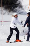 Lech, 23 Februari 2015
Jaarlijkse fotoshoot koninklijke Familie in Lech met Koning willem Alexander, Koningin Maxima, Prinses Beatrix,Prinses Amalia, Prinses Alexia en Prinses Ariane