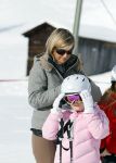 Lech, 23 Februari 2015
Jaarlijkse fotoshoot koninklijke Familie in Lech met Koning willem Alexander, Koningin Maxima, Prinses Beatrix,Prinses Amalia, Prinses Alexia en Prinses Ariane