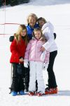 Lech, 23 Februari 2015
Jaarlijkse fotoshoot koninklijke Familie in Lech met Koning willem Alexander, Koningin Maxima, Prinses Beatrix,Prinses Amalia, Prinses Alexia en Prinses Ariane