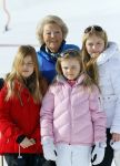 Lech, 23 Februari 2015
Jaarlijkse fotoshoot koninklijke Familie in Lech met Koning willem Alexander, Koningin Maxima, Prinses Beatrix,Prinses Amalia, Prinses Alexia en Prinses Ariane