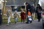 Uitdam Zuiderwoude Amsterdam 19 februari 2015
De ouders van katja Schuurman halen Sammie van School en Thijs heeft een nieuw appartement in Amsterdam.